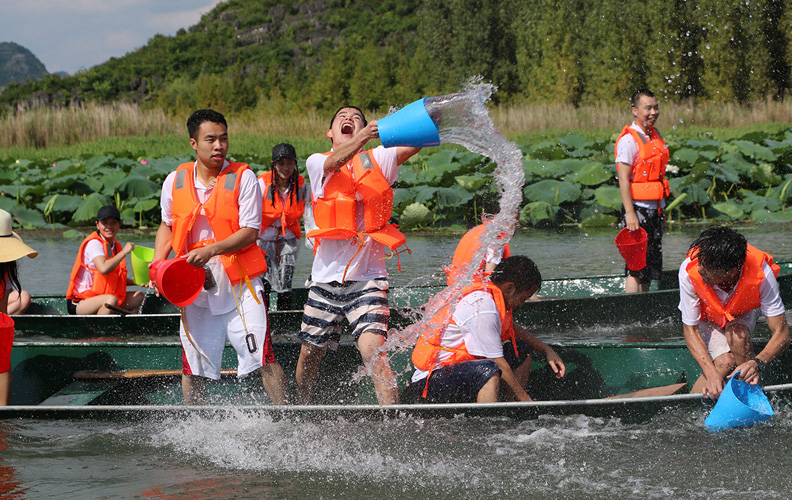 泼水之旅进行时！